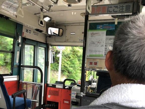あいくるバス　車内